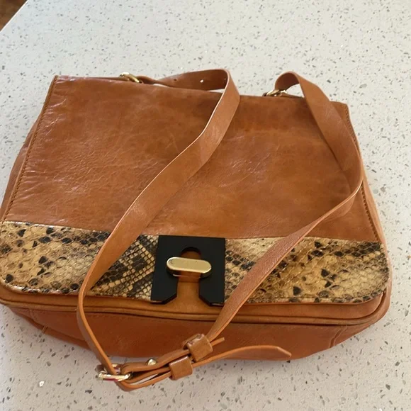 Tan Leather Shoulder Bag - Picture 6 of 6